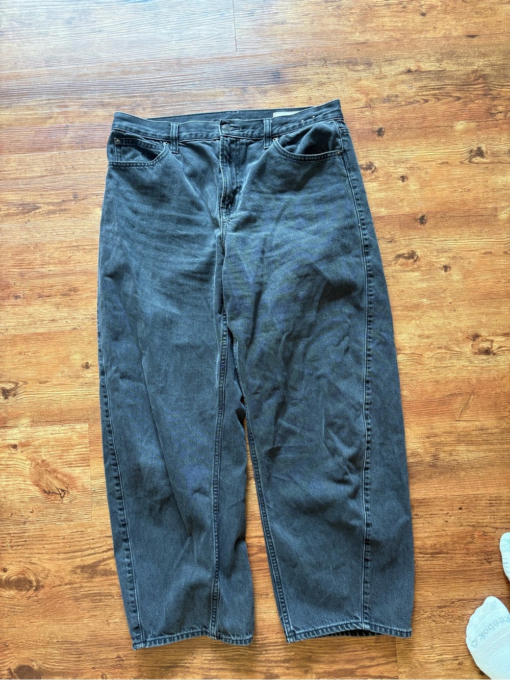 GAP woman’s Dark Gray Relaxed Jeans